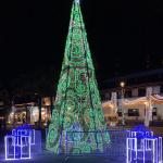 Christmas tree on the Malecon.